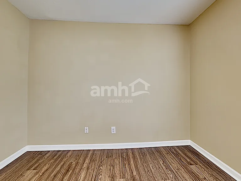 2926 Titanium Ln — Photo 17