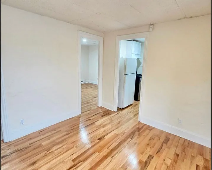 47 Montgomery Street — Photo 10