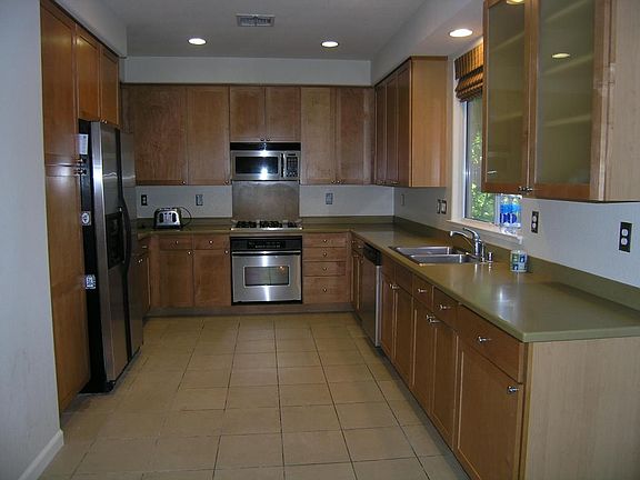 4th image of 502 Vineyards Landing Ct
