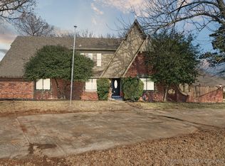7403 E 68th St, Tulsa, OK 74133