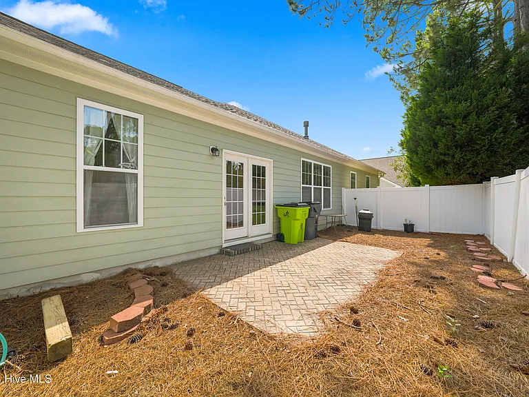 3702 Cinnamon Fern Dr — Photo 18