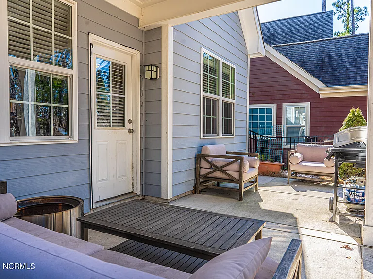150 Michie Pl — Photo 28