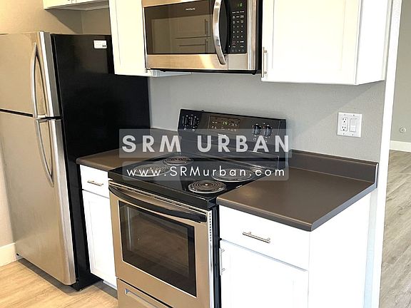 3rd image of 4146 Swift Ave APT 9