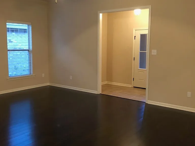 1040 Deer Pass Dr — Photo 5