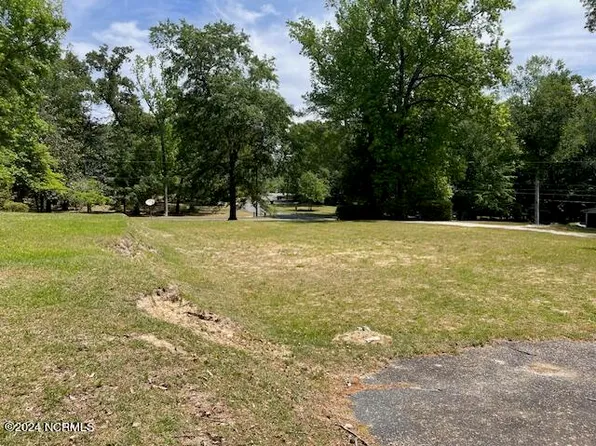 305 Woodland Drive, Elizabethtown, NC 28337