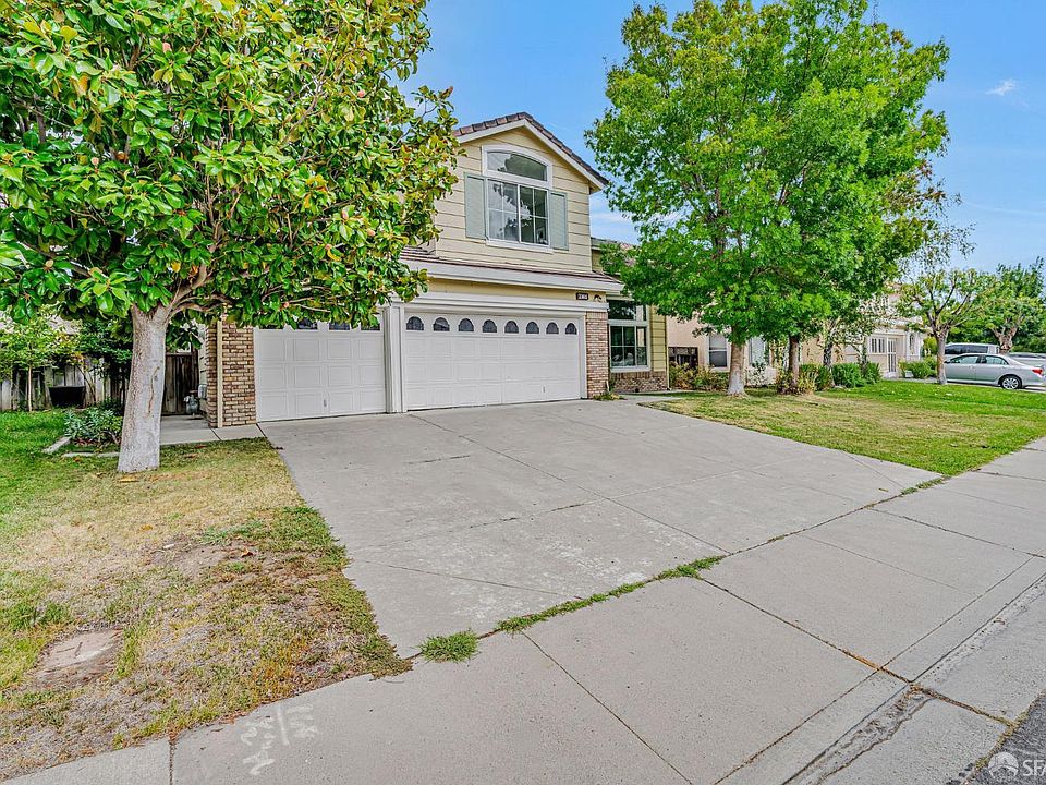 2nd image of 2101 Asilomar Dr