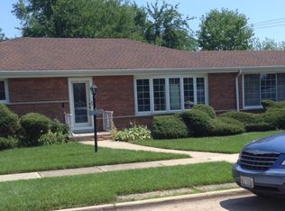 9151 Kostner Ave, Skokie, IL 60076