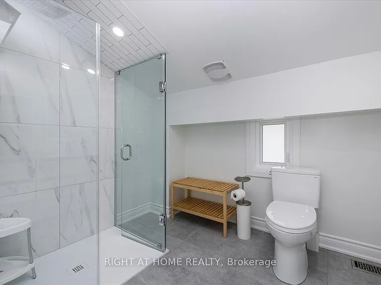 405 Limerick St — Photo 31