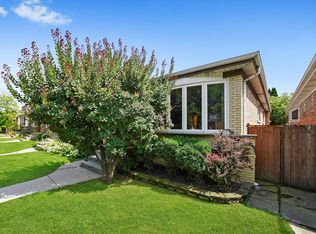 4551 W Foster Ave, Chicago, IL 60630