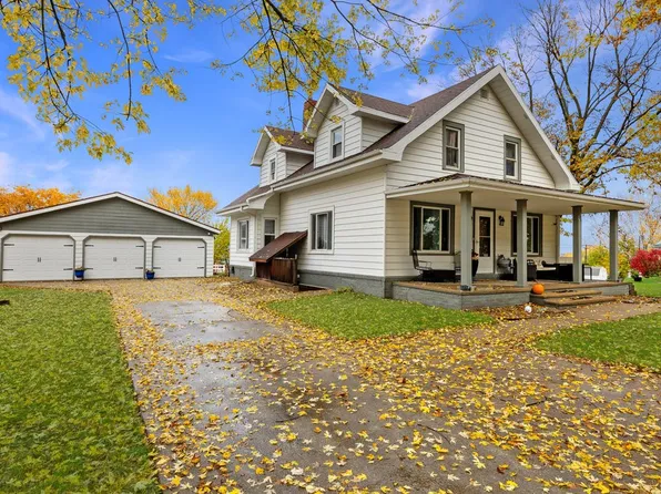 304 Bellevue St, Brooklyn, IA 52211