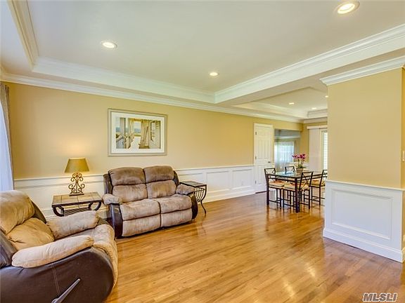 2nd image of 6 Cinque Ct