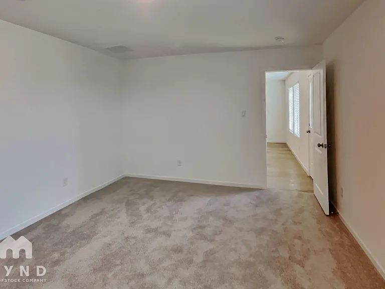 9624 NW 123rd St — Photo 6