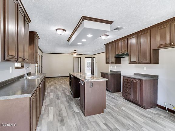 5th image of 114 Landon Ln