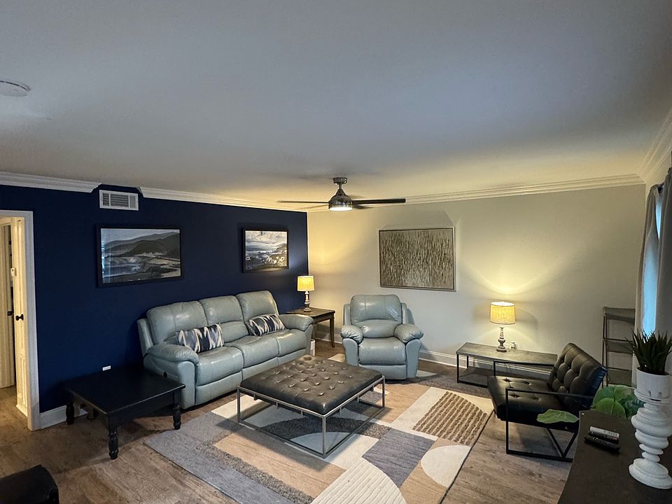1st image of 2417 Houma Blvd #B