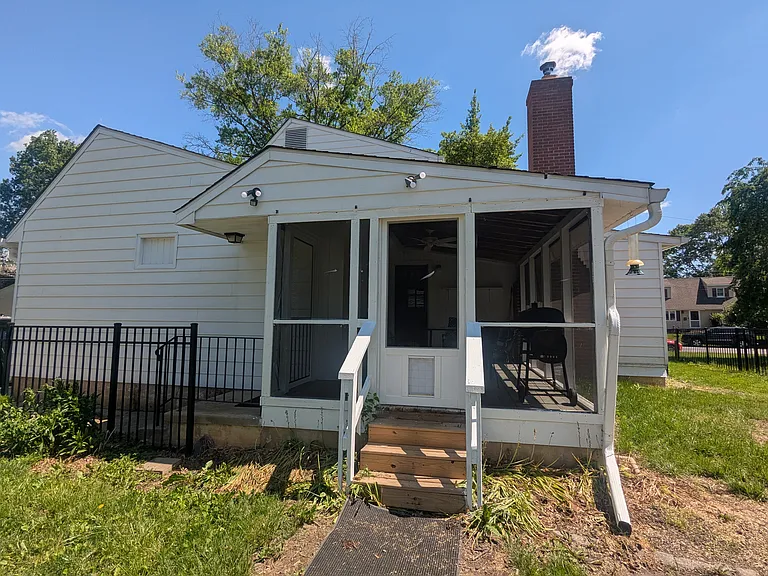 53 Odaniel Ave — Photo 28