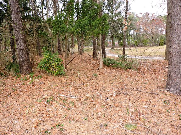 5th image of 13D Gramercy Ln #D
