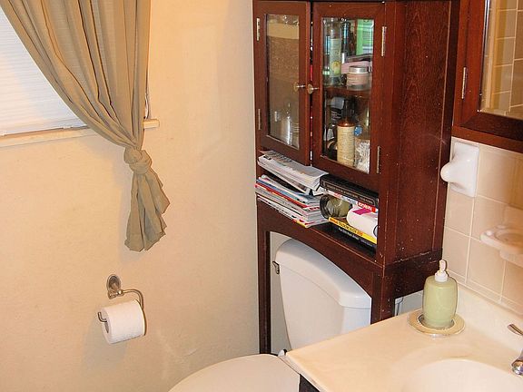 5th image of 7213 Elmbrook Ln