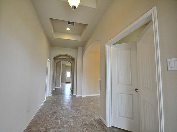 5th image of 3735 Daintree Park Dr