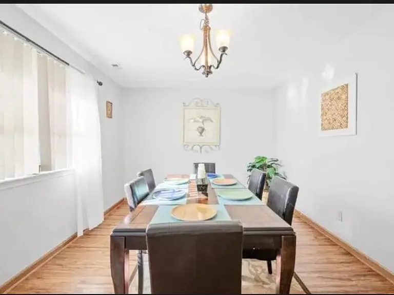3100 Sturbridge Ct — Photo 10