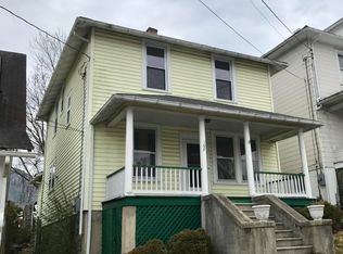 109 Howard St, Clifton Forge, VA 24422
