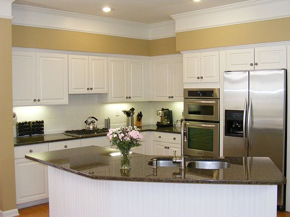 5th image of 5000 Avala Park Ln