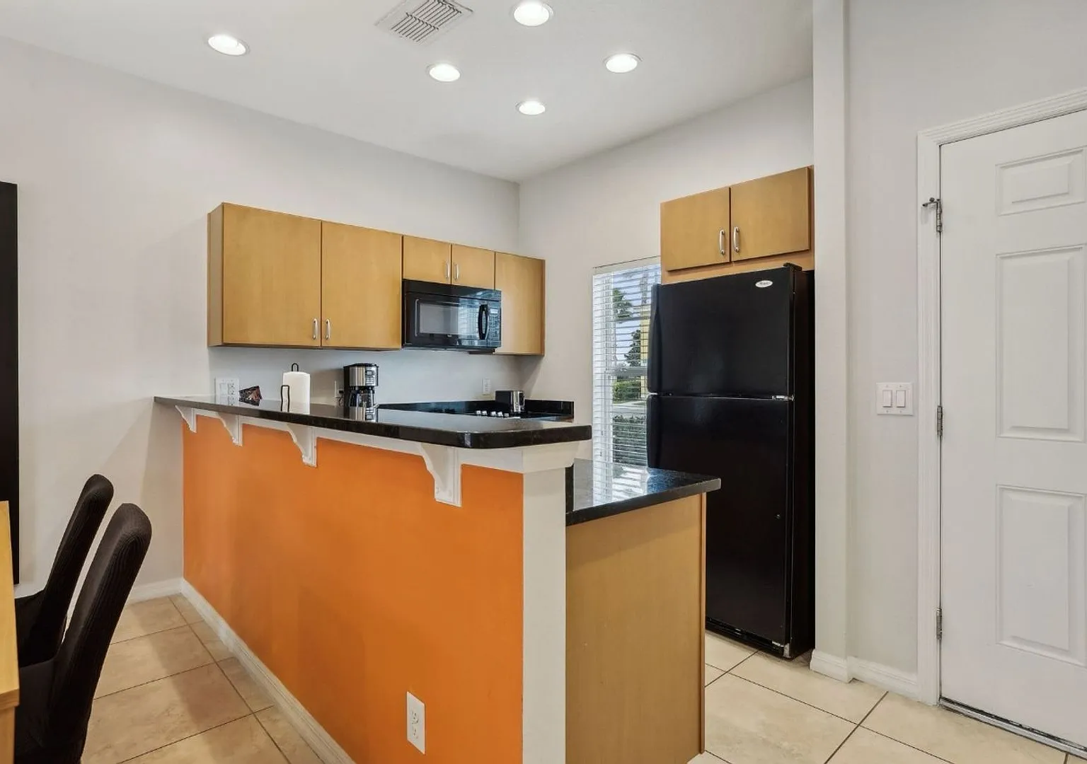 Charming 2BR House in Kissimmee — Photo 2