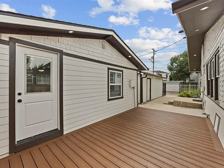 1123 Bomar St — Photo 25