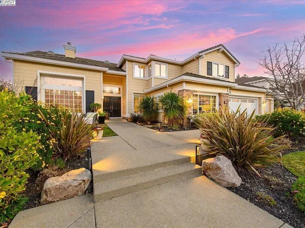 8213 Regency Dr, Pleasanton, CA 94588