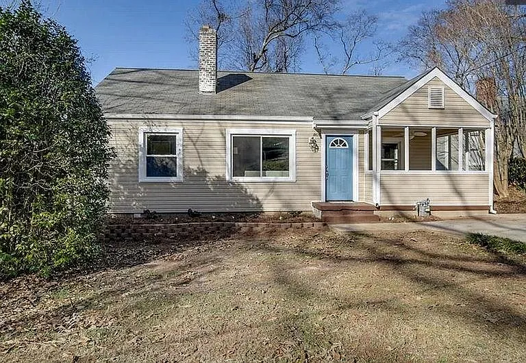 1068 Faith Ave SE — Photo 1