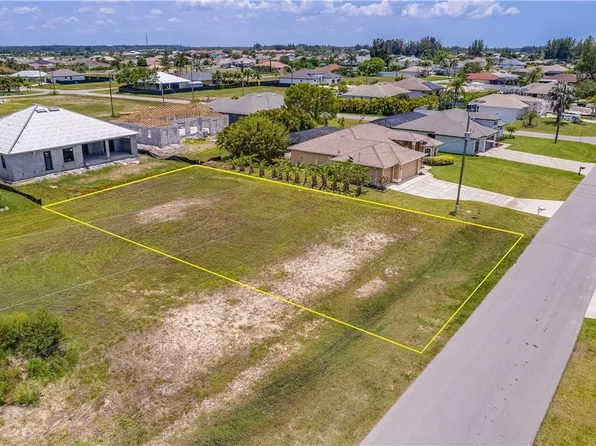 209 NW 36th Ave, Cape Coral, FL 33993