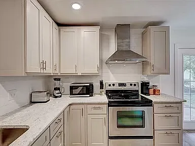 1410 Abbey Dr — Photo 17