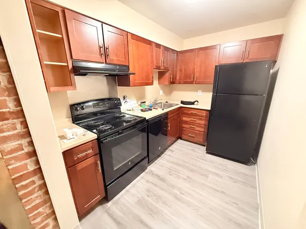 6 University Rd #201R, Cambridge, MA 02138
