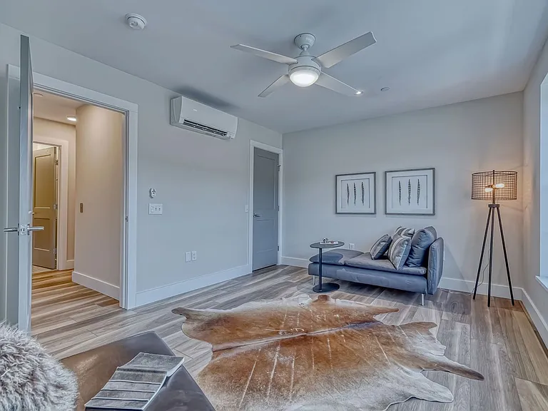 323 Taughannock Blvd — Photo 24