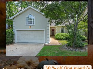 1004 Elmshade Ln, Nashville, TN 37211