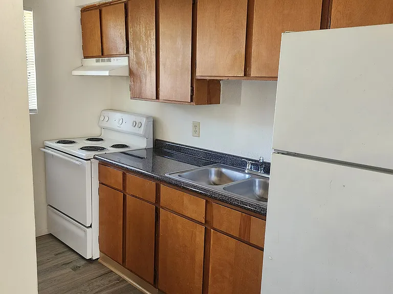 2400 Washington Ave — Photo 7