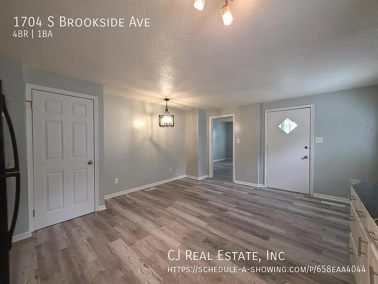 1704 S Brookside Ave — Photo 3