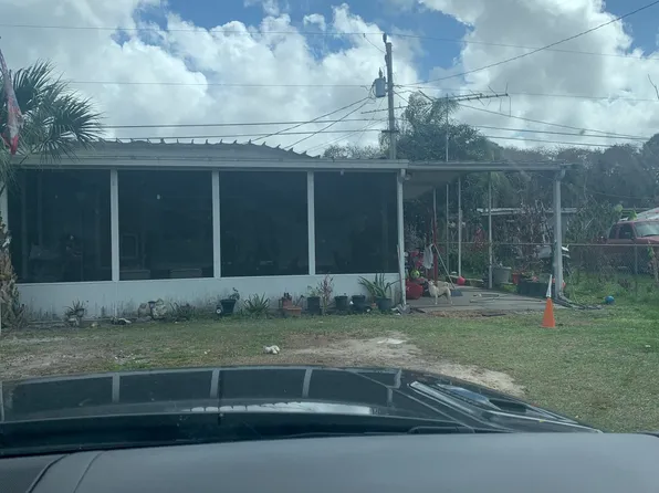 1216 SW Tropical Terrace, Stuart, FL 34997