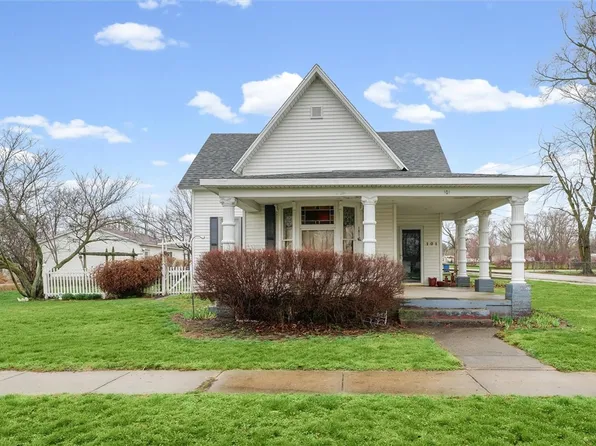 101 S Vermilion St, Indianola, IL 61850