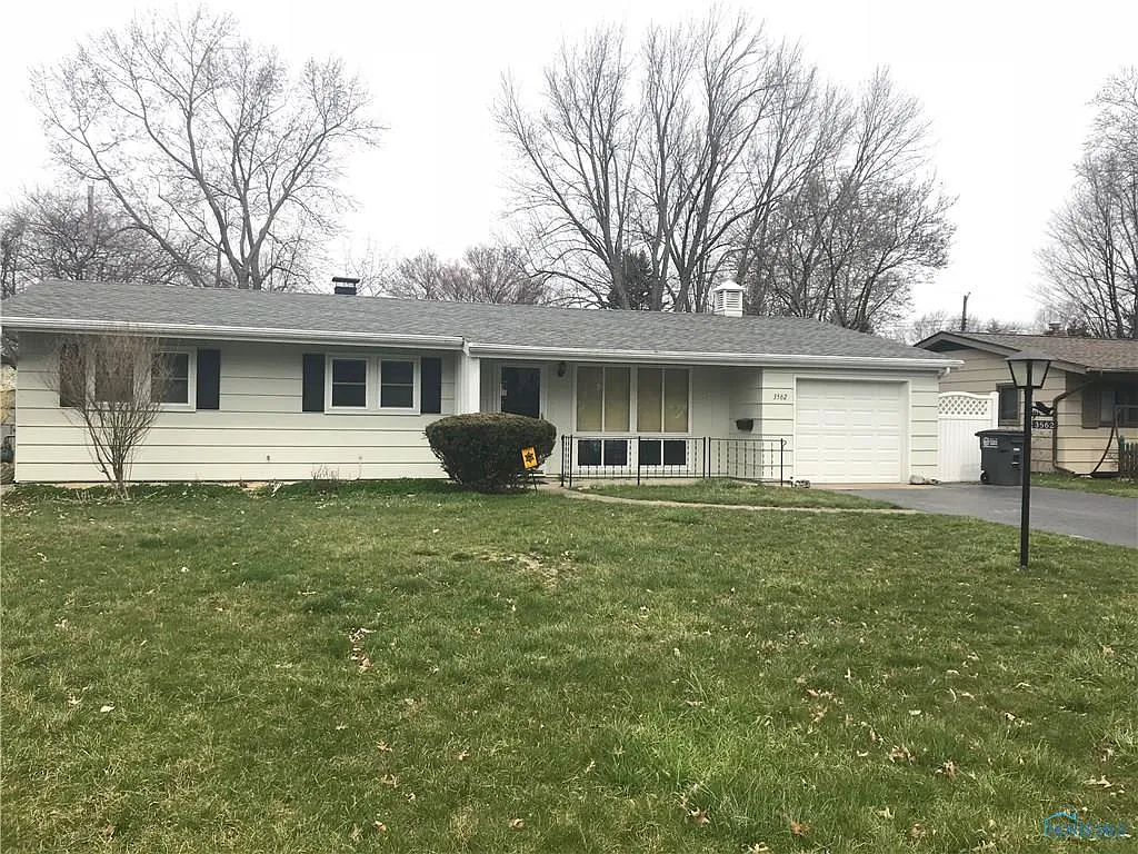 3562 Prairie Ave photo 1