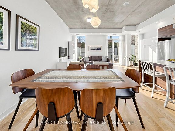 5th image of 1238 Dundas St E #Townhouse 102