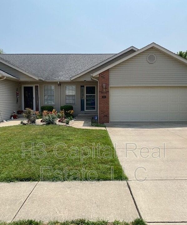 1st image of 10925 Upland Terrace Dr
