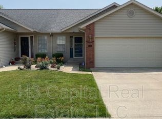 10925 Upland Terrace Dr, Lebanon, IL 62254