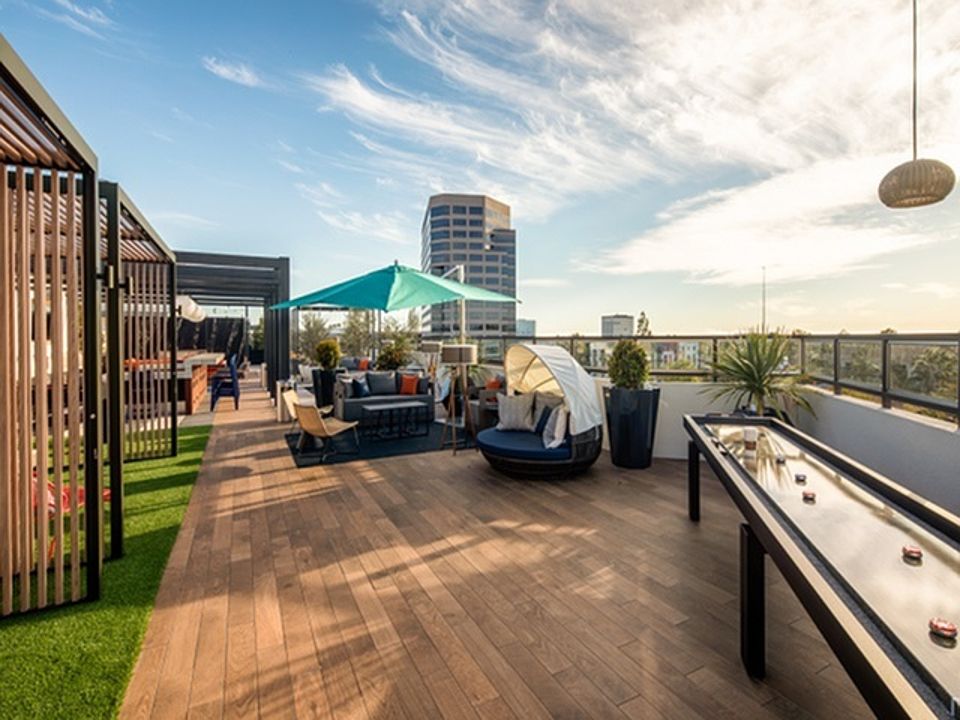 Sky Lounge