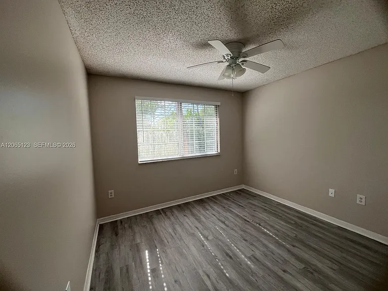 4171 N Haverhill Rd #1013 — Photo 17