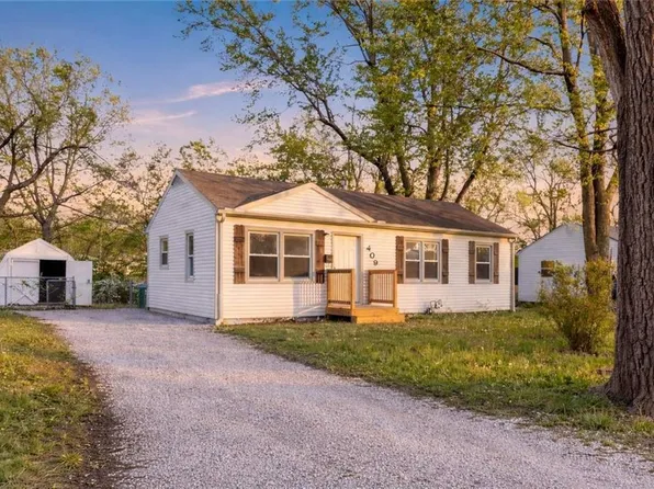 409 Robie Dr, Belton, MO 64012