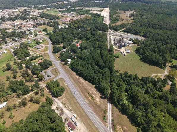 Pine St, Deridder, LA 70634