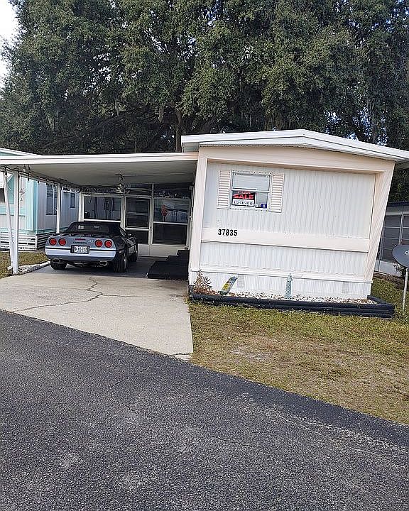 1st image of 37835 Bentley Dr