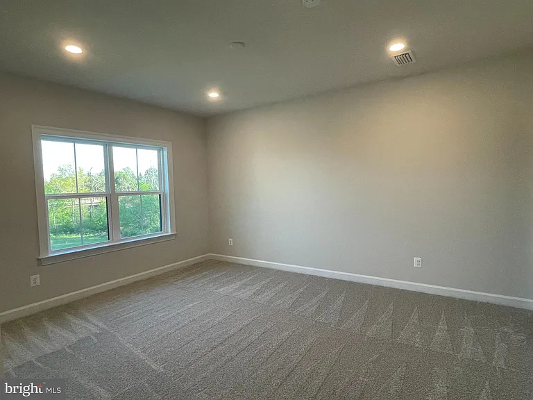 23324 Hastings Ridge Ct — Photo 32