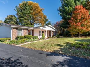 409 E Woodridge Dr, Bloomington, IN 47408