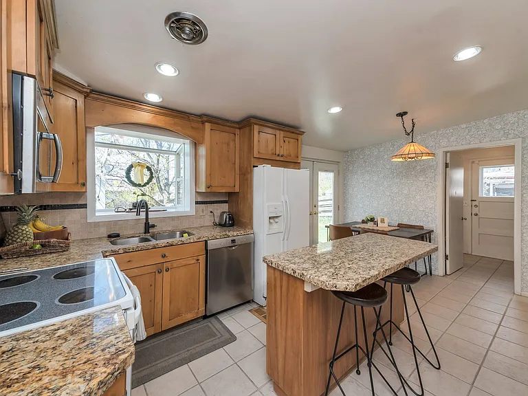 3314 S Terrace View Dr — Photo 6